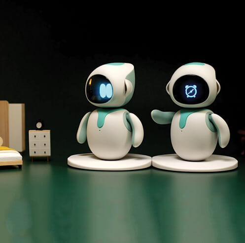 Eilik is a vibrant emotionally intelligent companion robot for your desktop