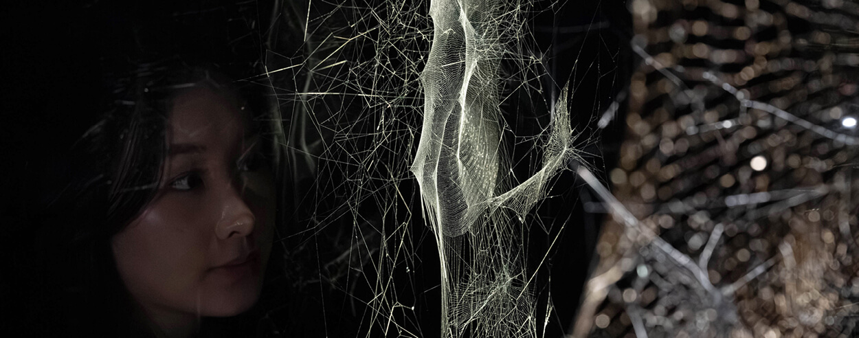 Tomás Saraceno’s Interwoven navigates poetic spider webs and critical crises Tomás Saraceno’s Interwoven navigates poetic spider webs and critical crises