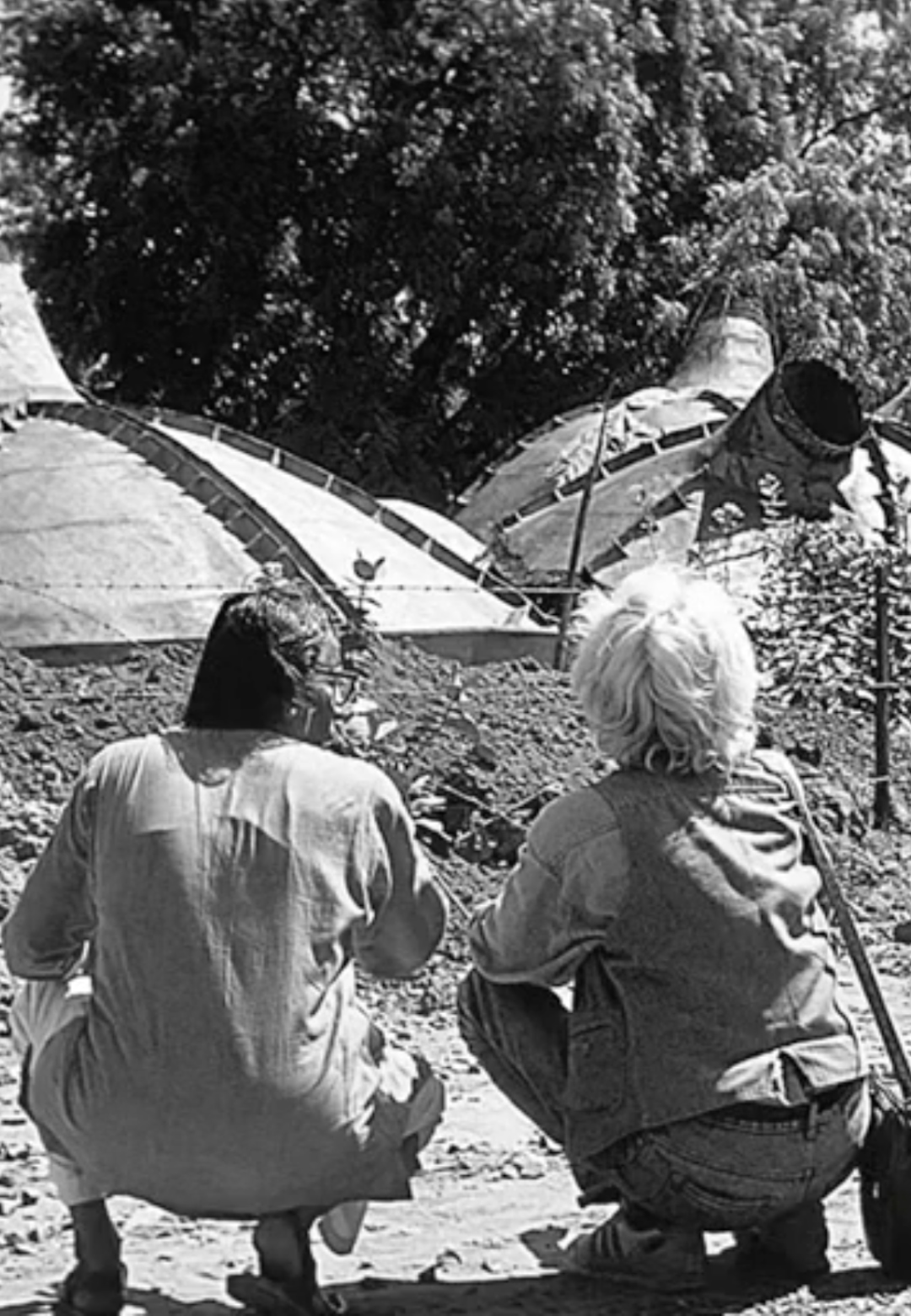 BV Doshi and MF Hussain overlooking the site of the Amdavad ni Gufa, Still from the film ‘Doshi: Chapter 5 - The end result is not as exciting as the process’ | BV Doshi | Bijoy Ramachandran| STIR