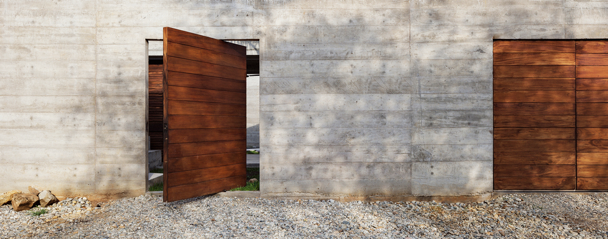 Ludwig Godefroy-designed weekend home in Mexico is an open-to-sky fortress