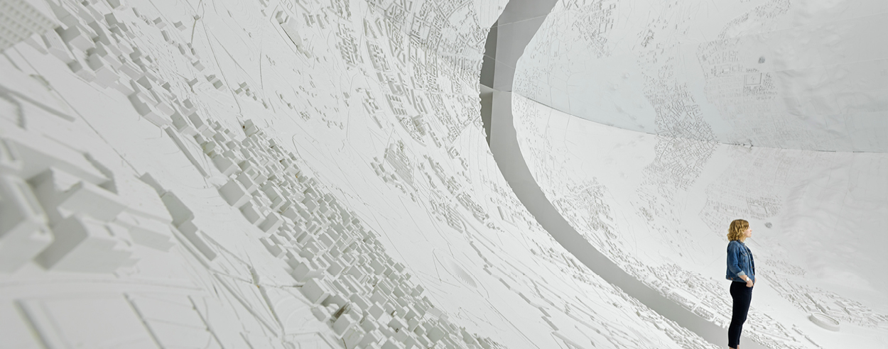 Es Devlin&rsquo;s <em>Memory Palace</em> in London maps evolution of thought over 75 millennia