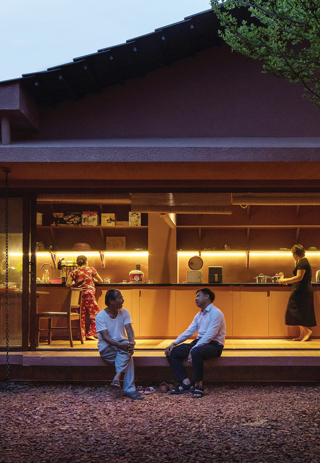 Le Quang Architects build a communal rendition of the quintessential Vietnamese tube house around a courtyard in Quang Nam | A House in Quang Nam| Le Quang- Architects | STIRworld