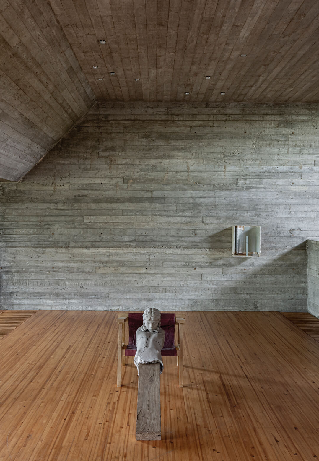 A glimpse into Mark Manders’ imagination at ‘The Absence of Mark Manders’ |The Absence of Mark Manders| Mark Manders| STIRworld