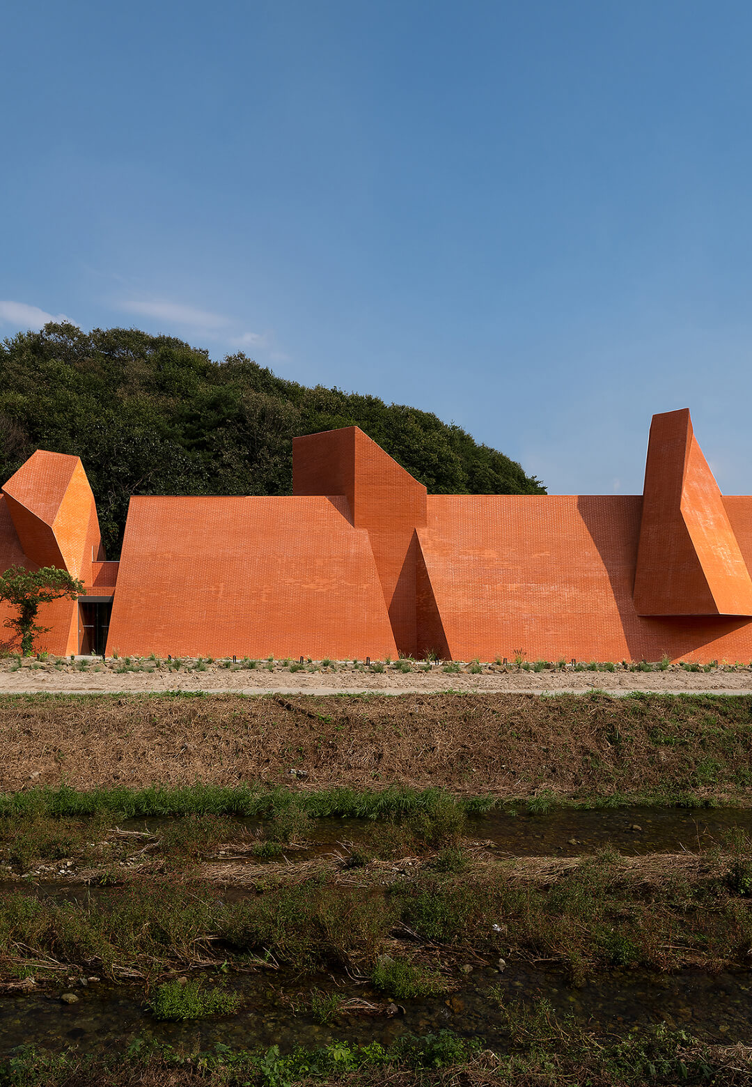 The Monologue of a Timewalker by SOSOKKI ANAC in South Korea | Monologue by SOSOKKI ANAC | STIRworld