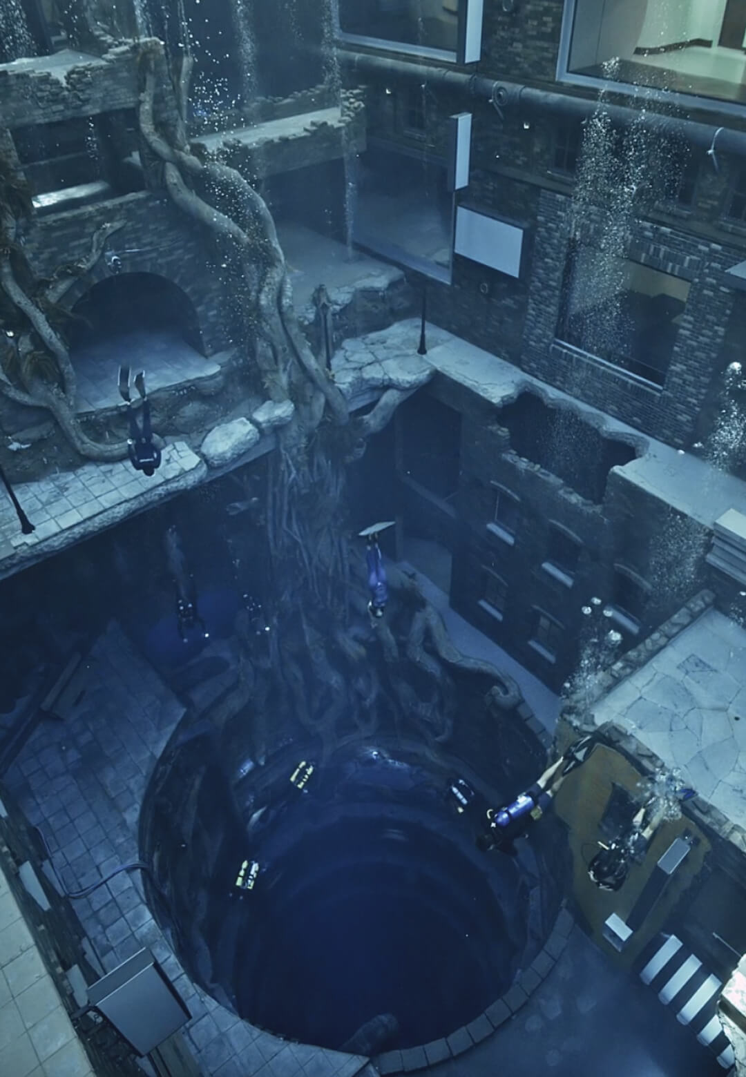 Deep Dubai is the world’s deepest swimming pool, hosting an underwater city | Deep Dive Dubai | STIRworld