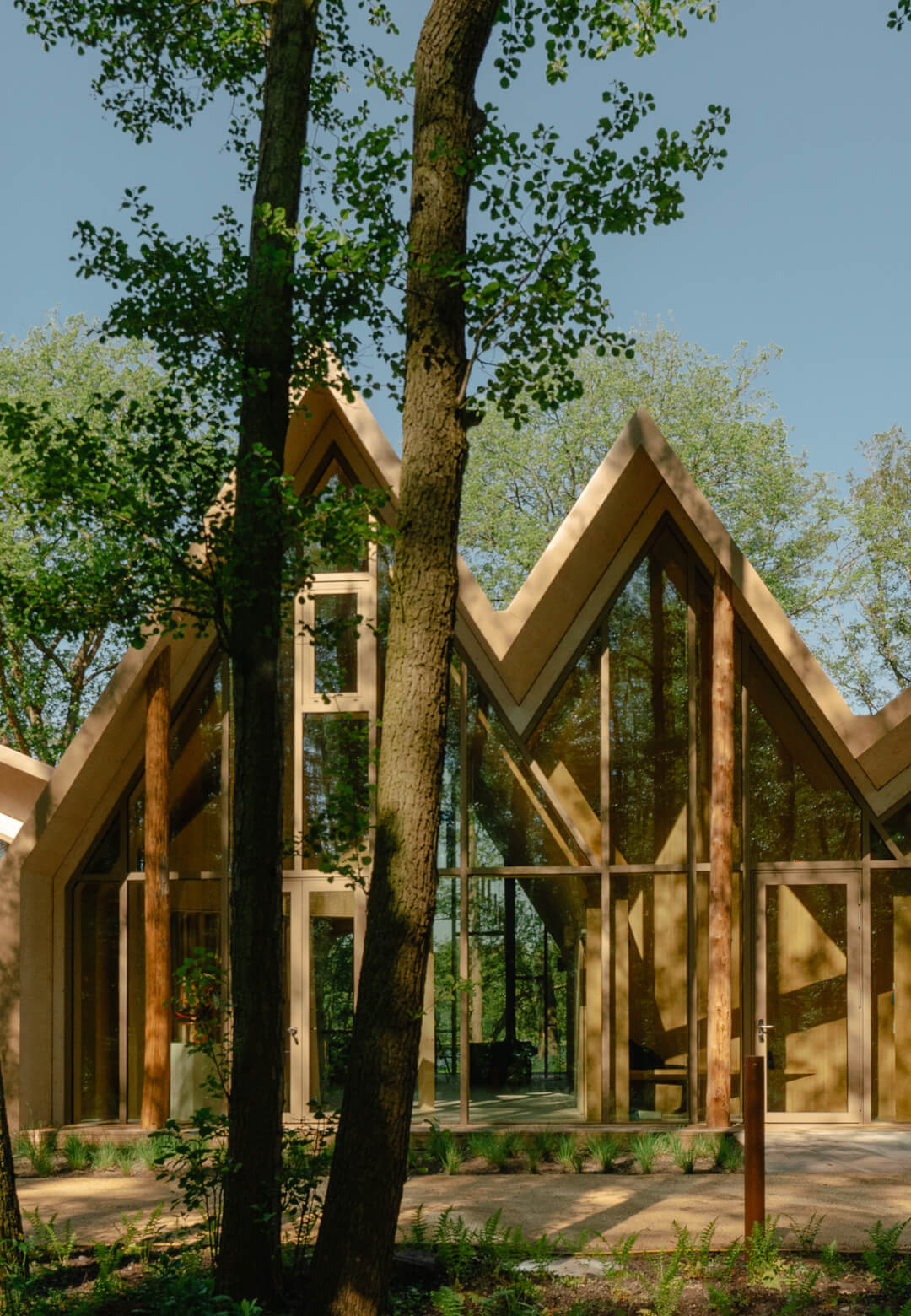 The Lake House by Sigurd Larsen in Berlin, Germany | The Lake House | Sigurd Larsen | STIRworld