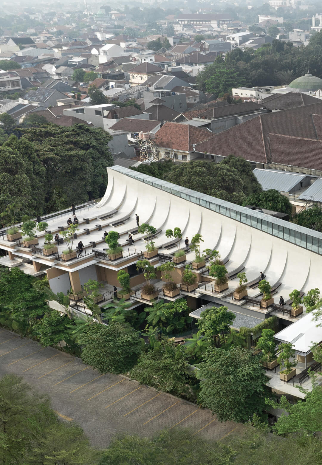 Split-level design meets urban greenery in RAD+ar’s Aruma Split Garden |Aruma Split Garden| Rad+ar | STIRworld