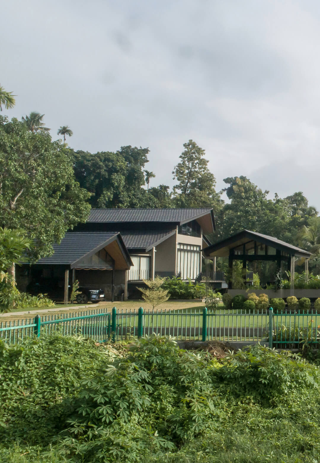 Monsoon in Farmhouse by i2A Architects | Monsoon in Farmhouse | i2A Architects | STIRworld