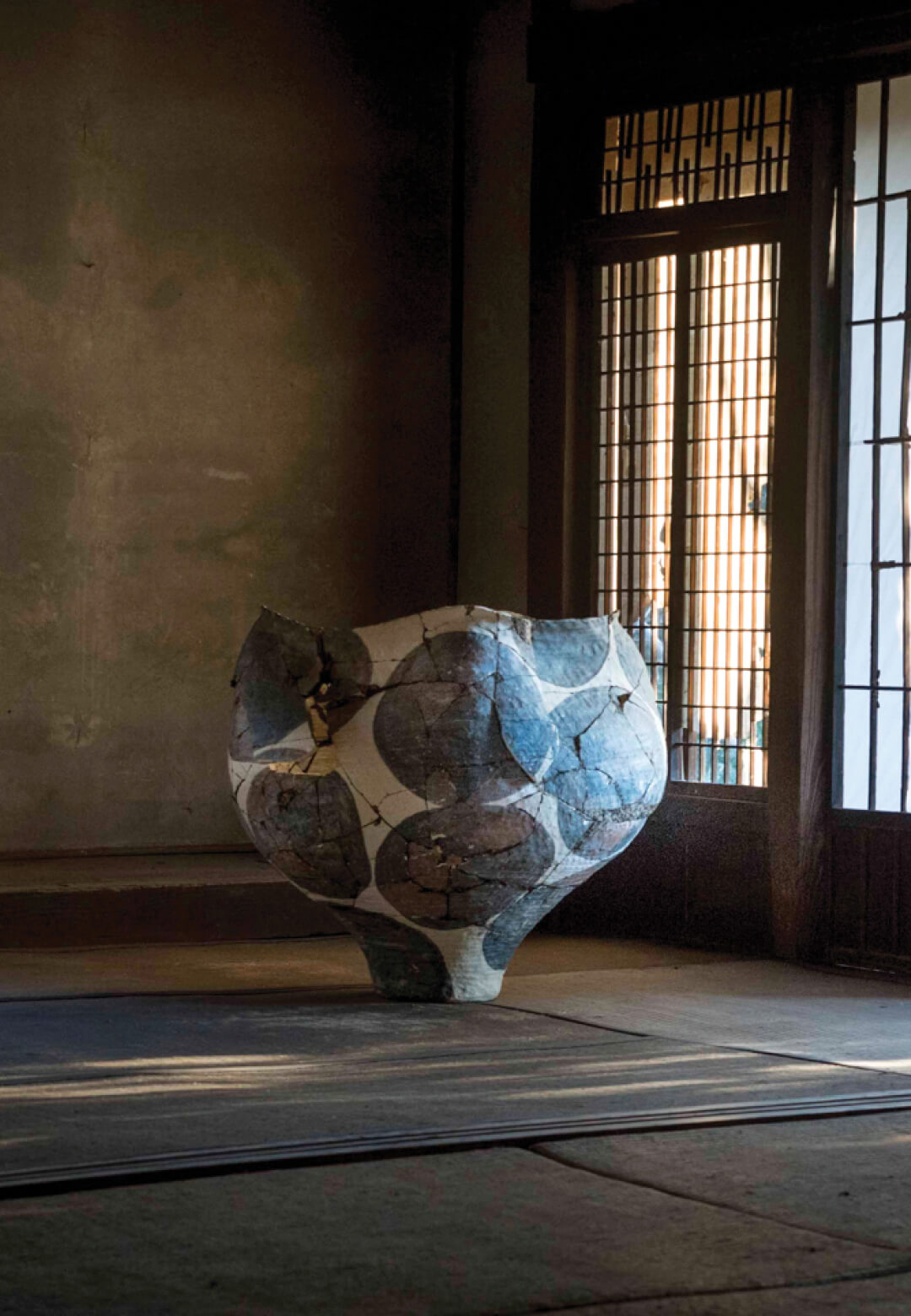 View of the interior of the house of Kazunori Hamana with one of his artworks | Kazunori Hamana | BLUM Los Angeles | STIRworld