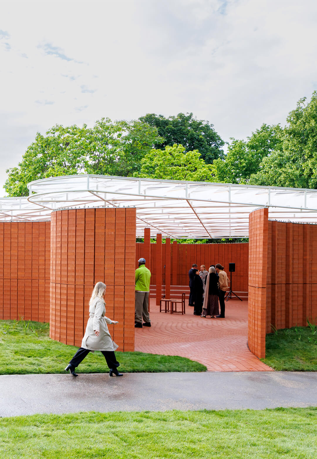 Exterior View of the Serpentine Pavilion 2026 &lsquo;a serpentine&rsquo;, designed by Isabel Abascal and Alessandro Arienzo of LANZA Atelier | a serpentine | Lanza Atelier | STIRworld