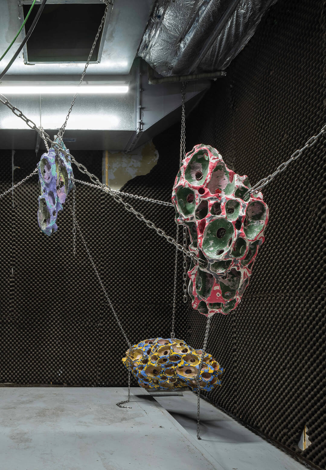 Installation view of ‘Chain Link Strategy’, Hyun Nahm, 2022| off-site | STIRworld