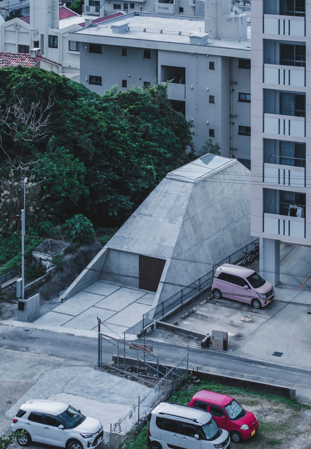 A concrete residence nestled in the Okinawan neighbourhood | Pyramid Hut | IGArchitects | STIRworld