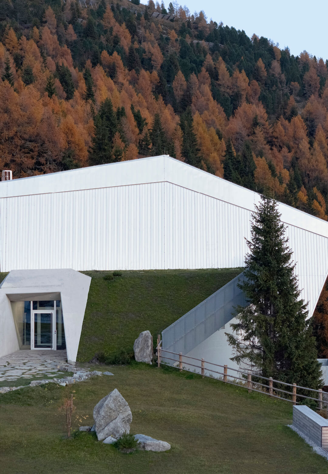 Plasma Studio transforms a former cable car station located on Mount Elmo, honouring renowned mountain climber and polar trekker Reinhold Messner | Reinhold Messner Haus | Plasma Studio | STIRworld