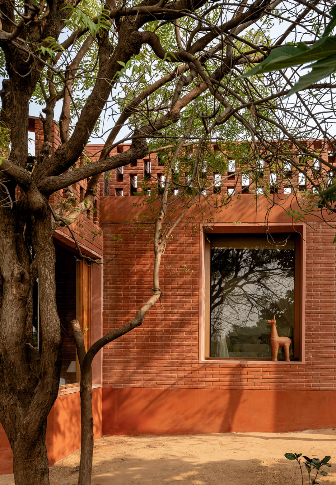 Studio Sangath's recent residential project in Gujarat is a case study in terracotta | Alloa Hills Weekend Home | Studio Sangath | STIRworld