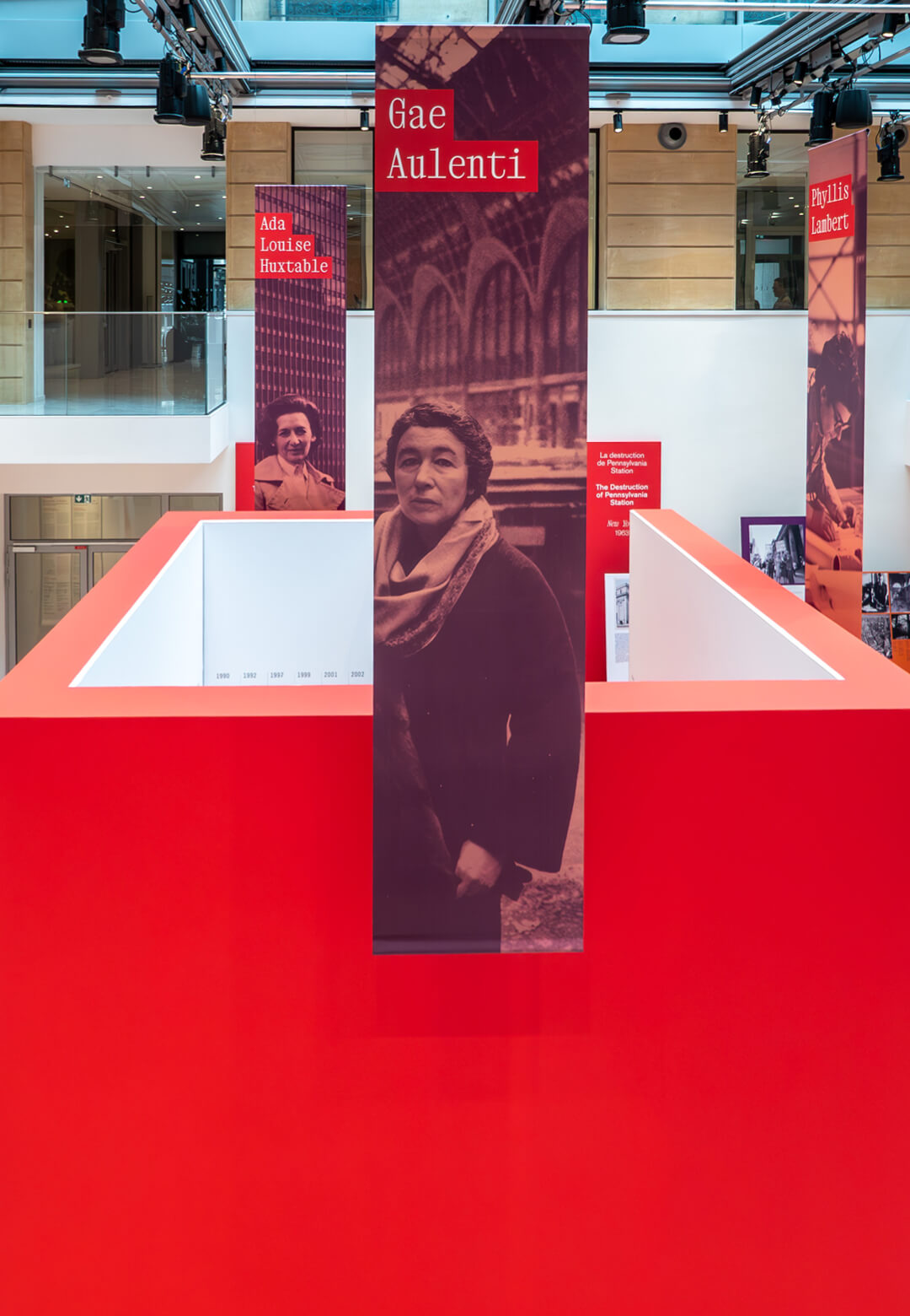 Through the figures of three women practising architecture in the mid-20th century, ‘Crossed Histories’ re-examines women’s influence on architectural history | Crossed Histories | Canadian Cultural C