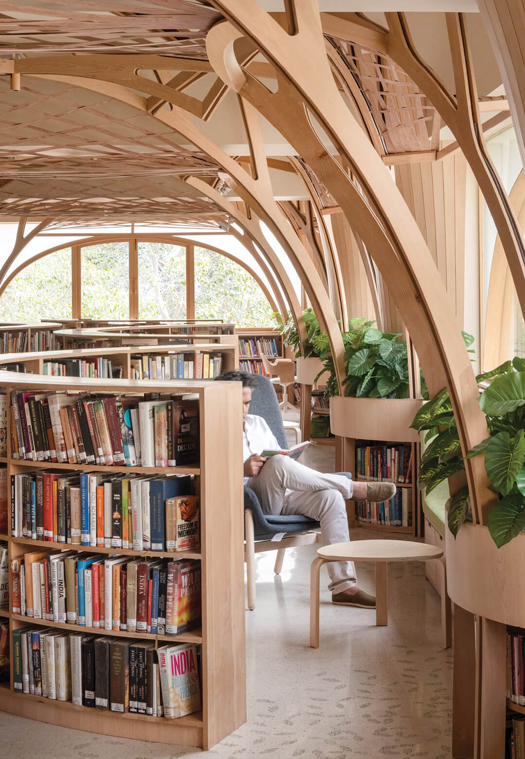 The Forest of Knowledge simulates the experience of reading under the trees’ foliage | Forest of Knowledge | Studio Hinge | STIRworld