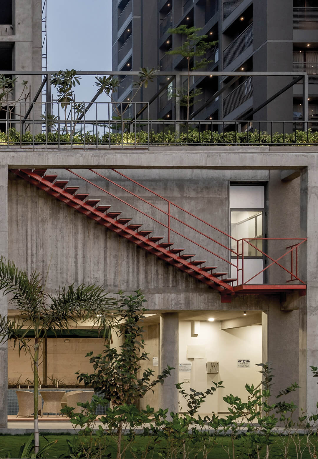 A double-height volume is raised on concrete pilotis | Lea Shell| UA Lab | STIRworld