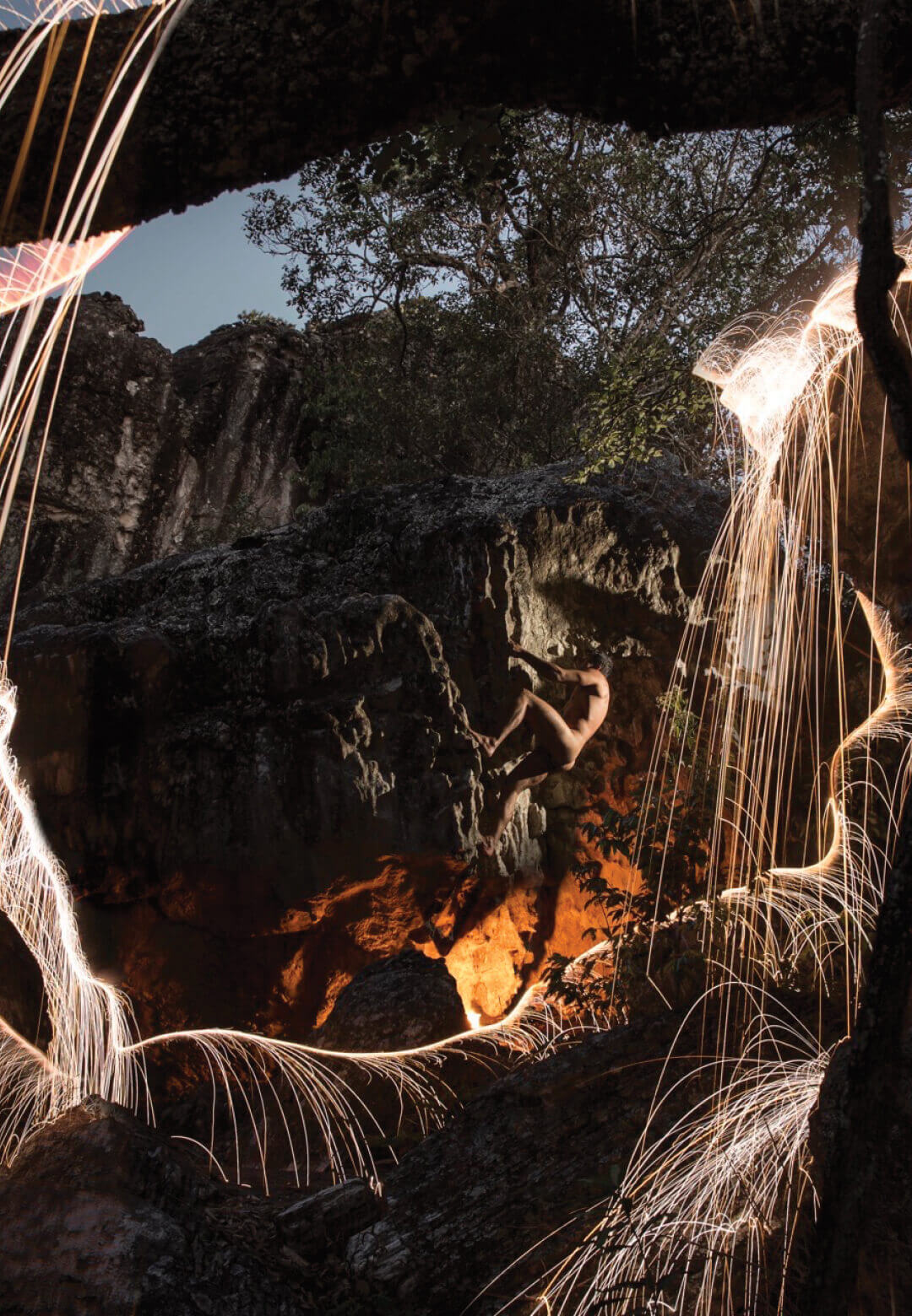 Mankind Discovers Fire | Vitor Schietti | STIRworld