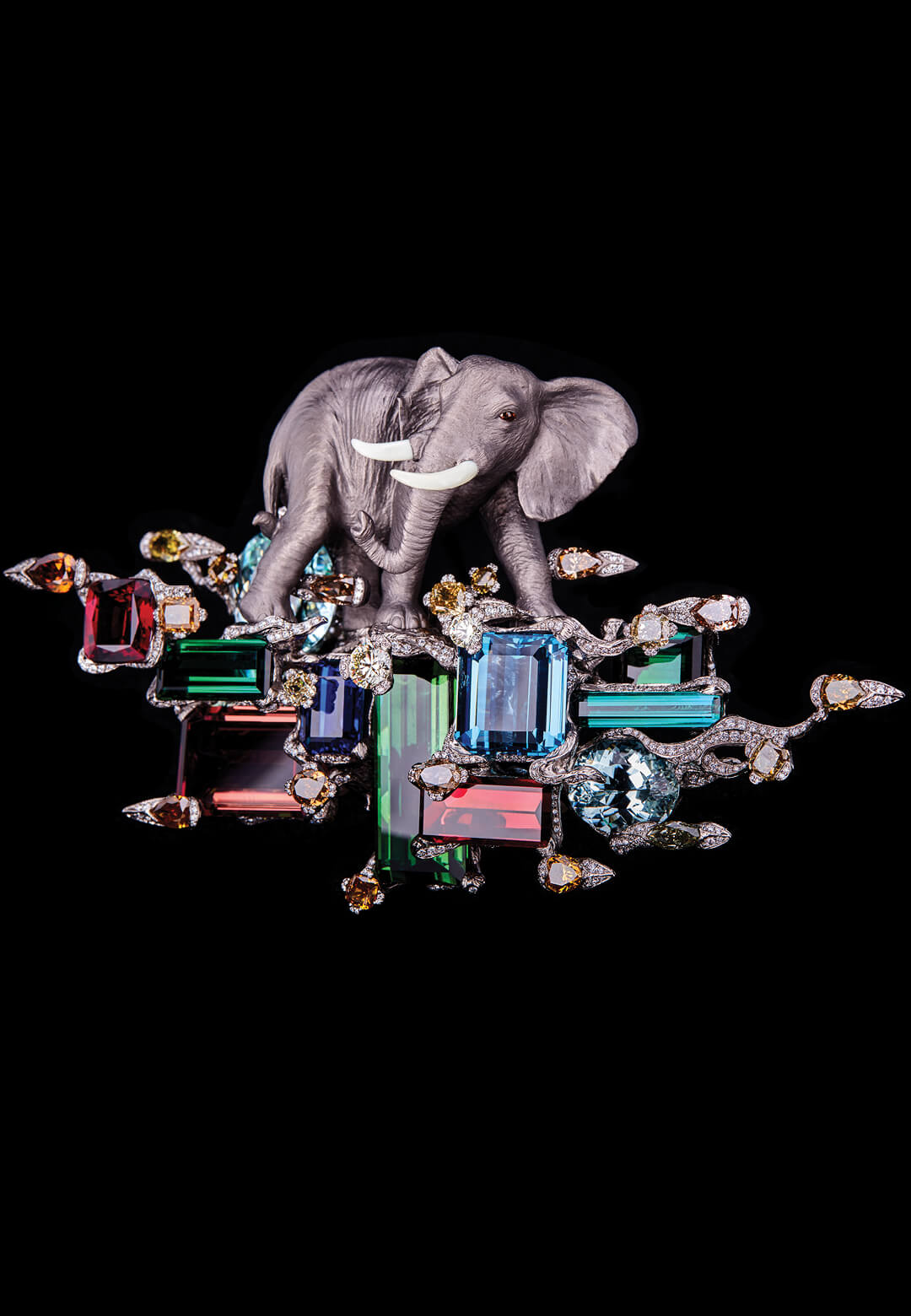 ‘The Beauty of Greatness’ brooch, 2022 | Wallace Chan: Half a Century | Wallace Chan | STIRworld