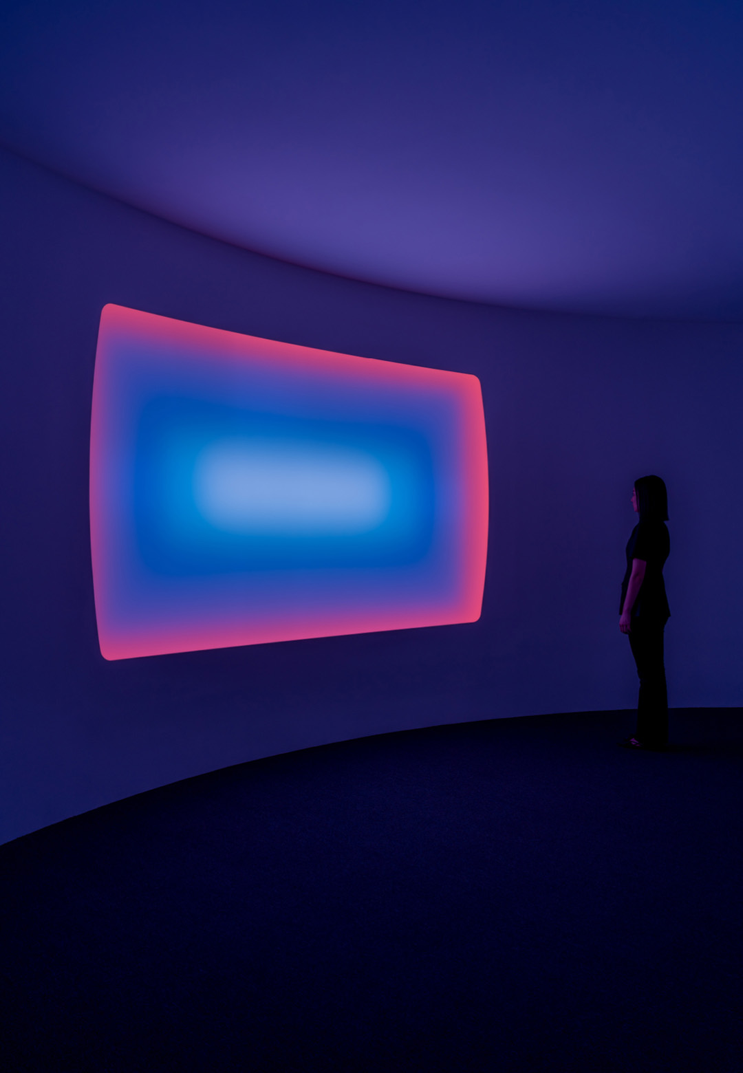 James Turrell, Kimsooja and Lee Eunsun use sunlight, illumination and perception to counter digital dislocation and reclaim embodied human rhythms |STIRworld