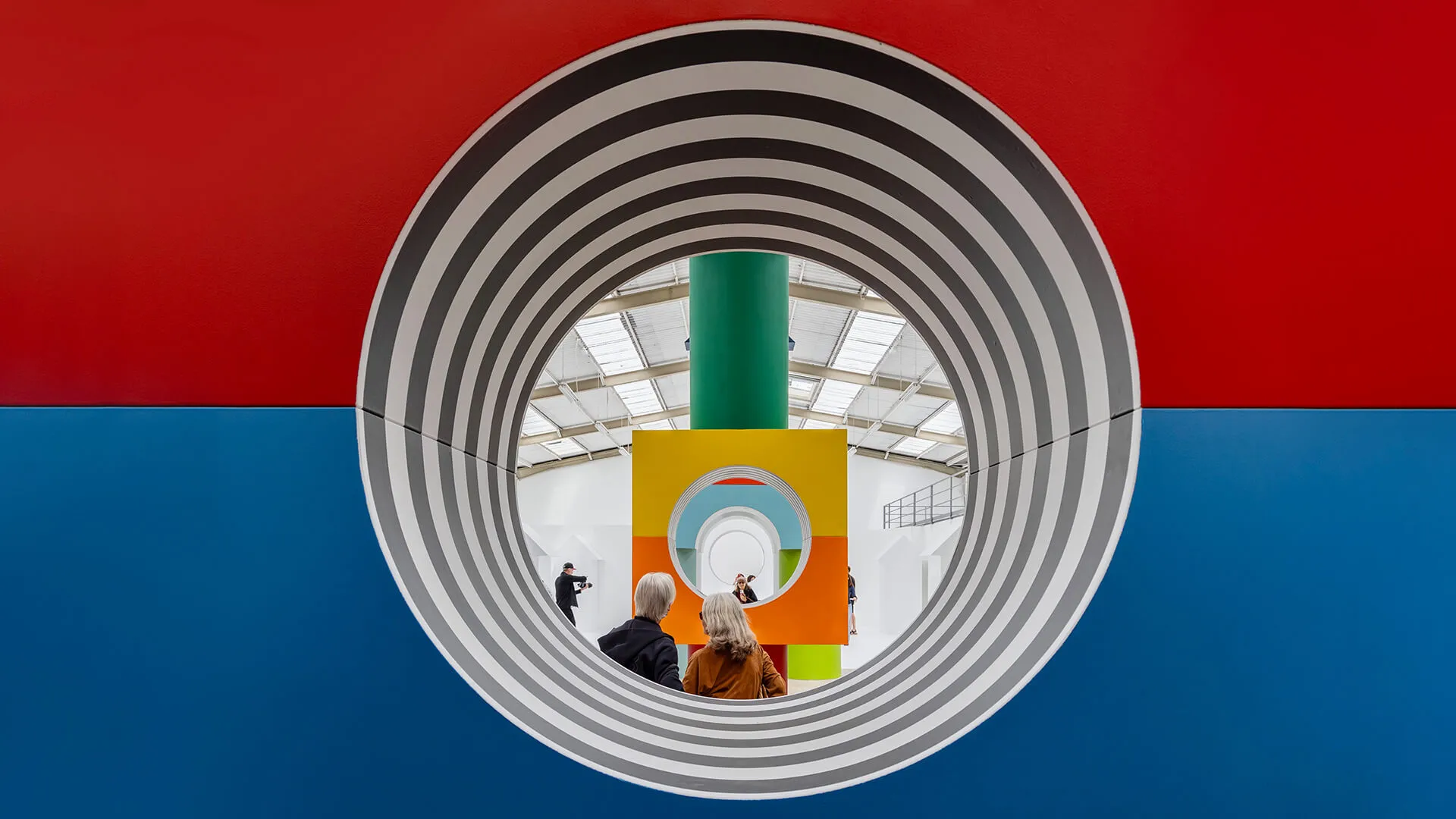 Daniel Buren&rsquo;s installation creates a colour blocked environment at Galleria Continua