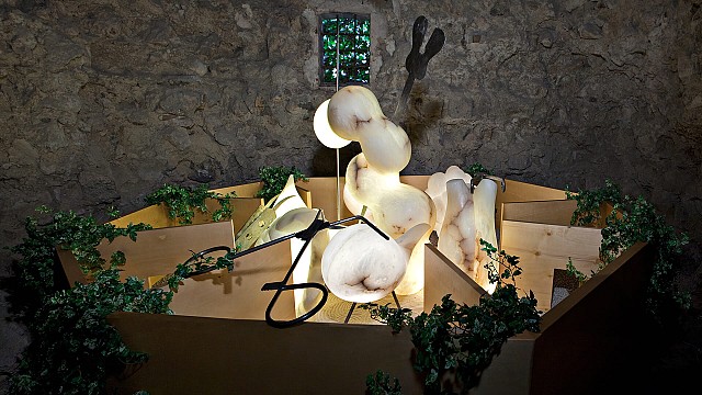 Galleria Continua pays tribute to artist Chen Zhen with Un Village Sans Fronti&egrave;res