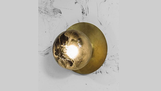 Iris Wall Lamp
