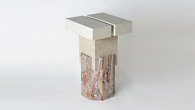 Ionik Stool