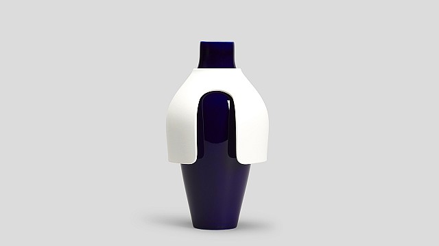 Cape Vase 28