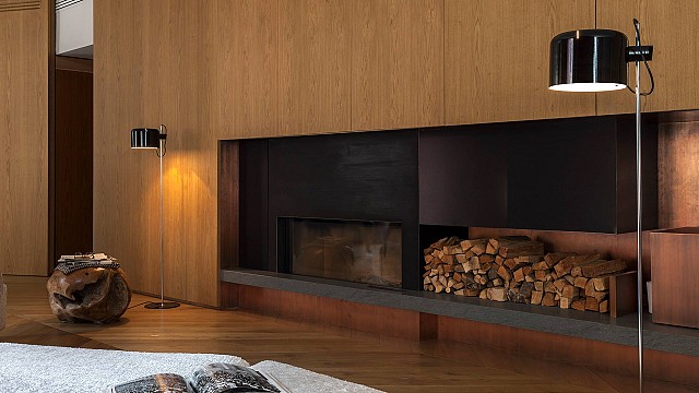 Coup&eacute; Floor Lamp