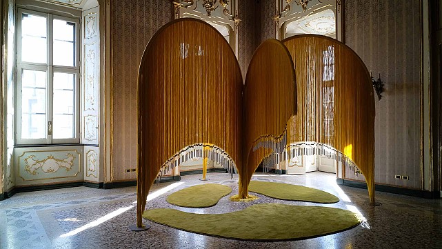 Sara Ricciardi presents healing and nostalgia 'Under the Willow Tree' at 5Vie