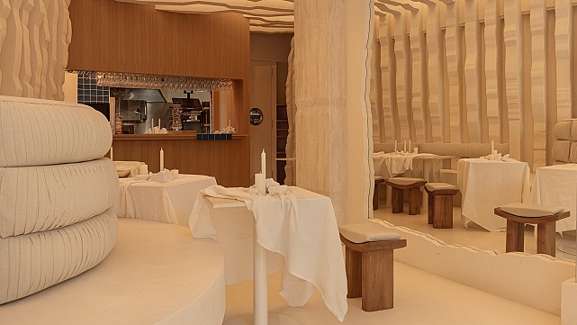 Myth meets contemporary design in Egeo souvlaki restaurant by Masquespacio