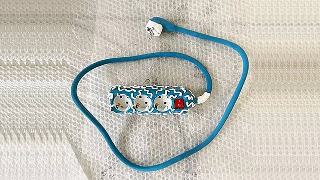 Minute Manufacturing  Blue and White Socket