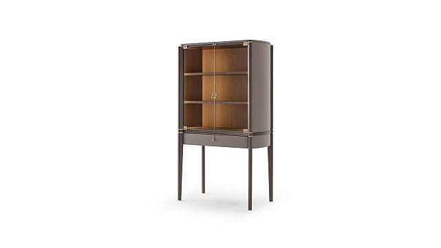 Pinnacle Vitrine