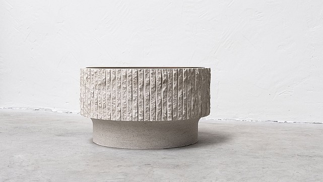 Ambigu&euml; Coffee table