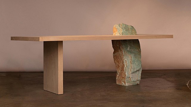 Atus Dining Table