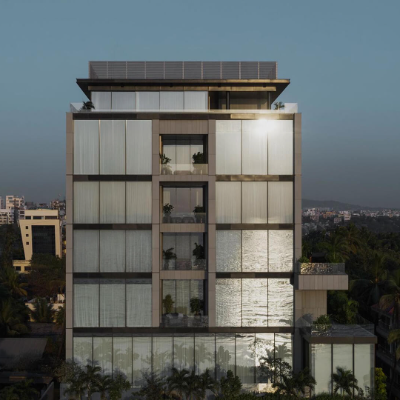 Piero Lissoni unveils a private residence overlooking Juhu Beach in Mumbai, India