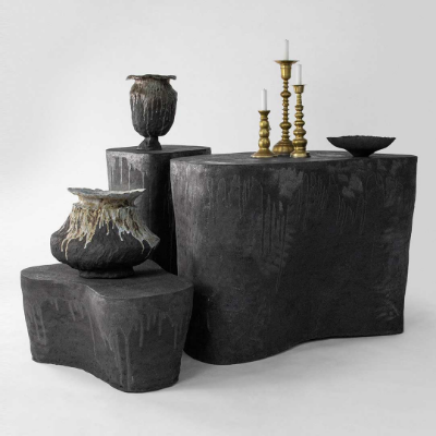Jojo Corv&auml;i&aacute; moulds his thoughts into organic sculptural pieces