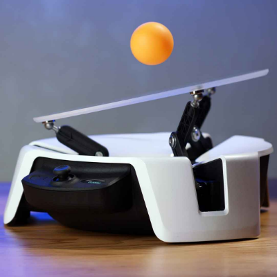 Microsoft and Fresh Consulting present Project Moab, an AI powered self-balancing bot