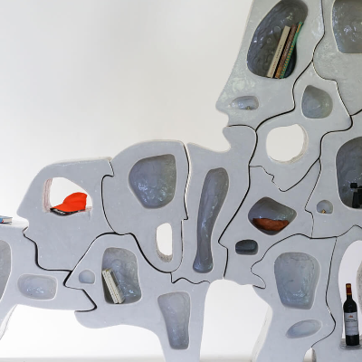 Freia Achenbach's &lsquo;Spectator&rsquo; mirrors animal and human mannerisms