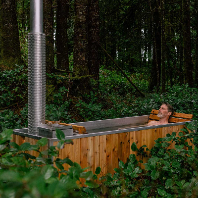 Goodland's Hot Tub exemplifies a slow-living glamping experience