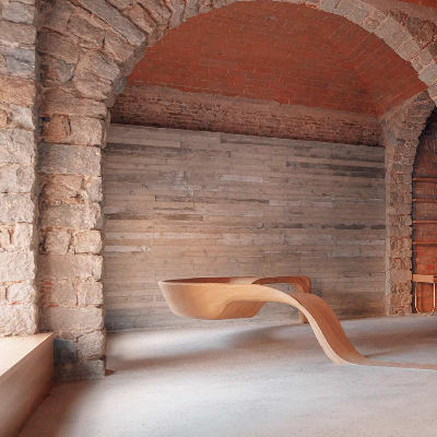 Amelia Tavella&rsquo;s debut furniture meanders elegantly like &lsquo;an almost living animal&rsquo;