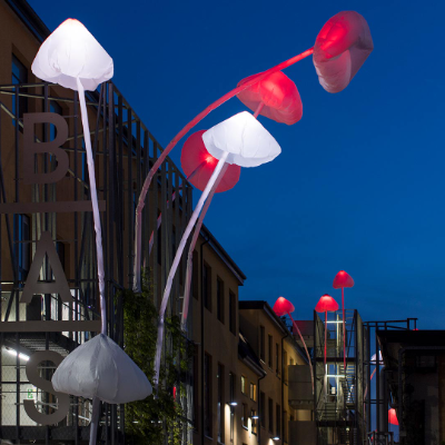 Ingo Maurer's FLOWAIR embraces the dance of wind and light at MDW 2024