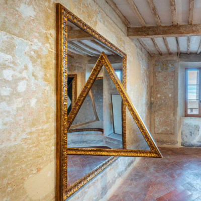 La Soglia by Michelangelo Pistoletto dwells on reflection and perception at Continua