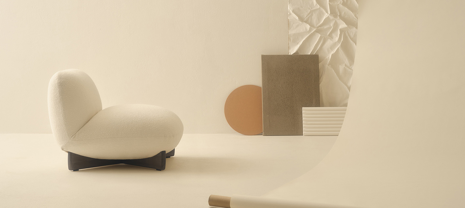 Hasu Lounge Chair