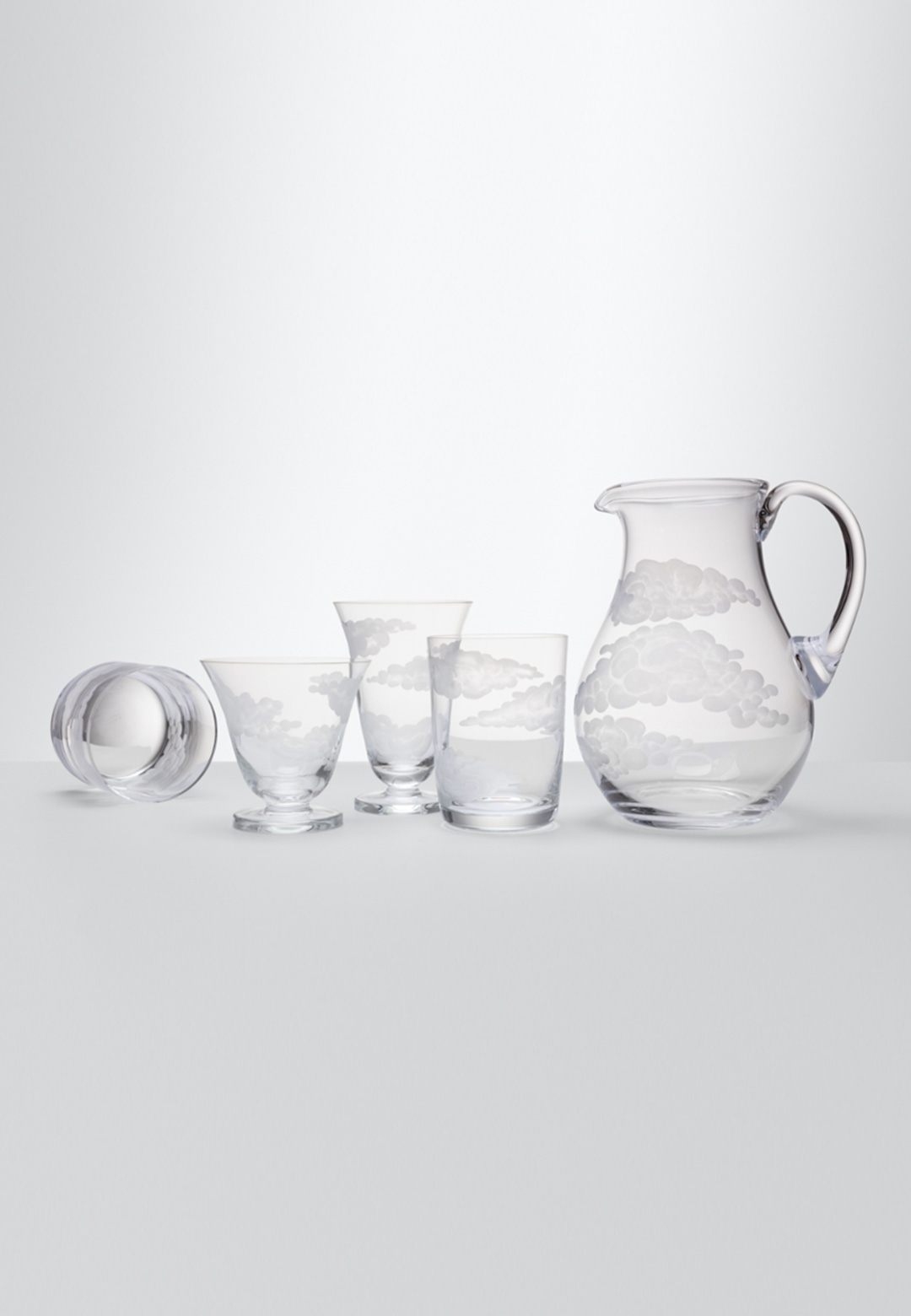 Jonathan Hansen&rsquo;s new glassware collection is reflective of a clear blue sky