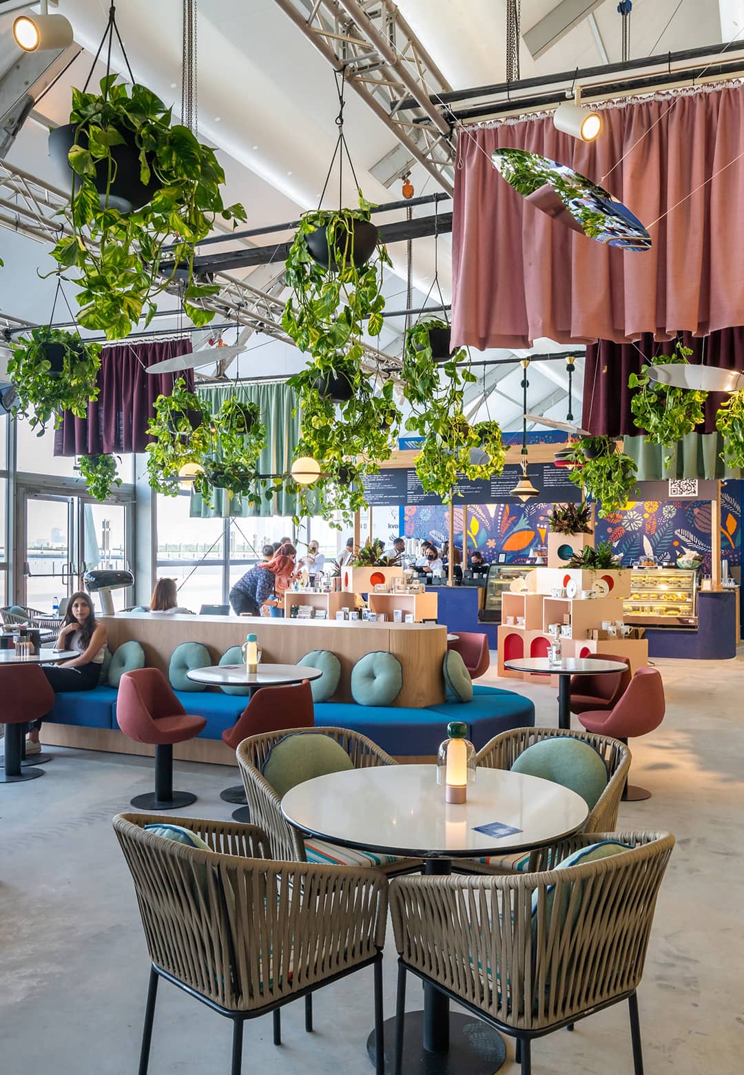 The Lighthouse Caf&eacute; in Dubai served as the ultimate dining hub at Downtown Design 2021