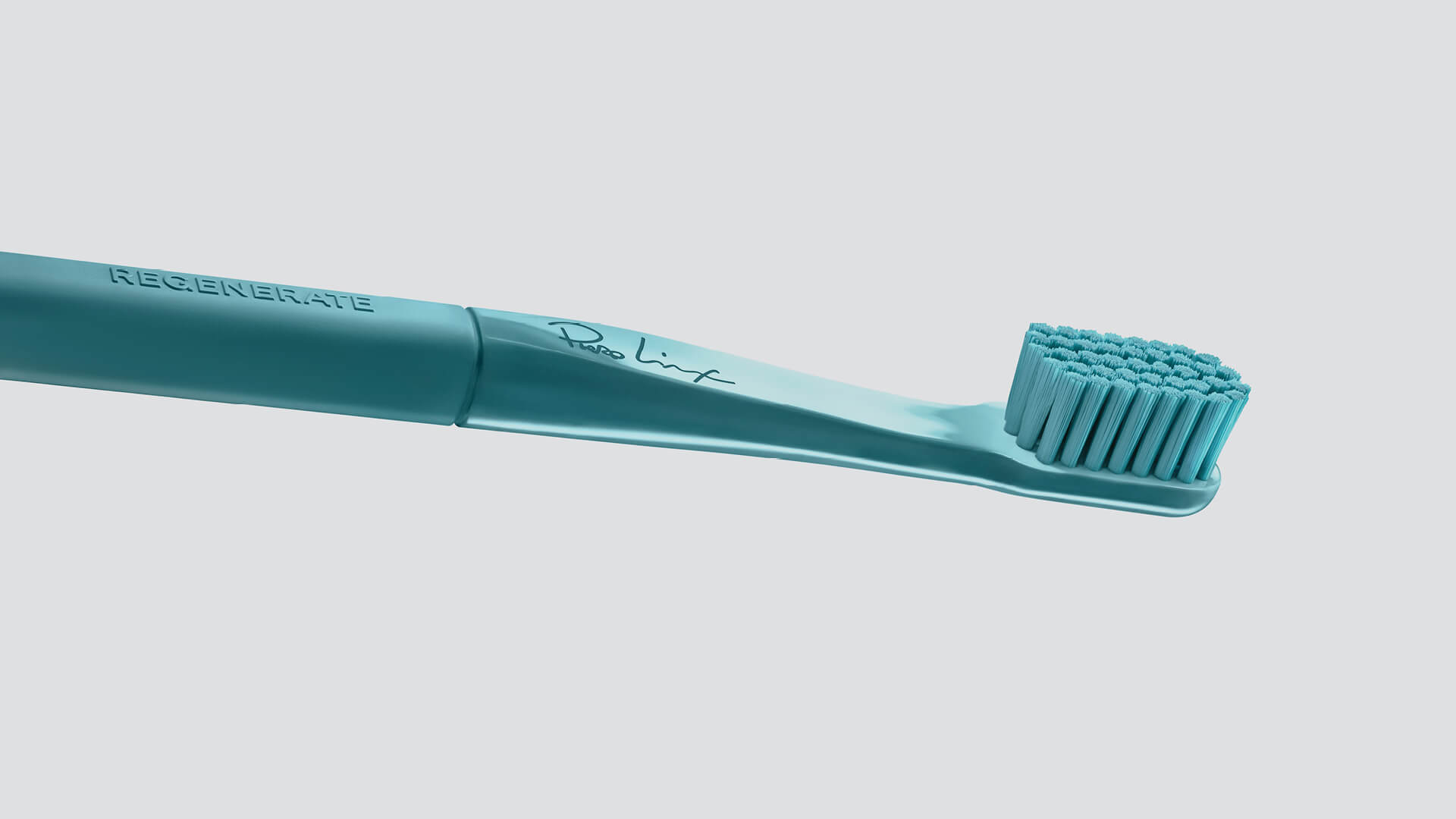 Piero Lissoni rethinks design fundamentals of a toothbrush with &lsquo;Regenerate&rsquo;