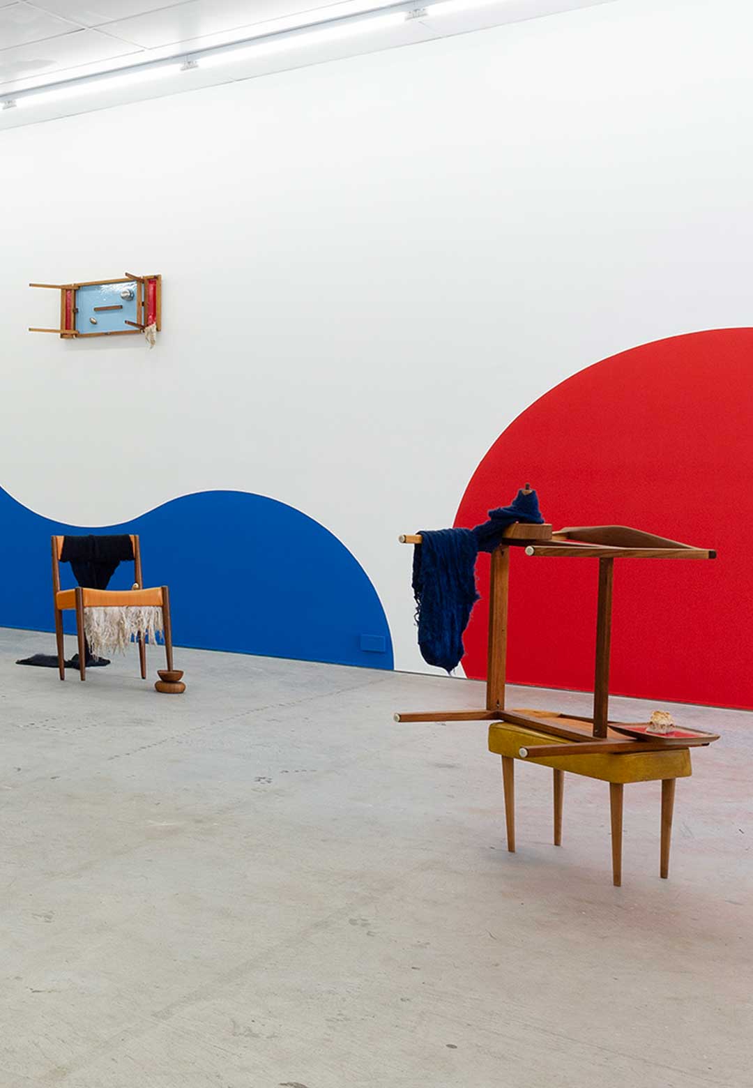 &lsquo;The Palace at 4pm&rsquo; juxtaposes Midcentury furniture with unpredictability and disorder