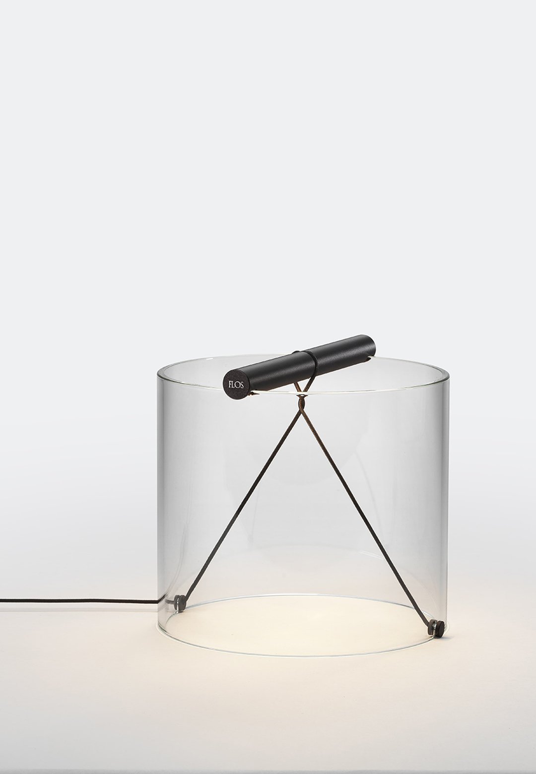 Guglielmo Poletti harnesses mechanical tension for Flos&rsquo; &lsquo;To-Tie&rsquo; lamps